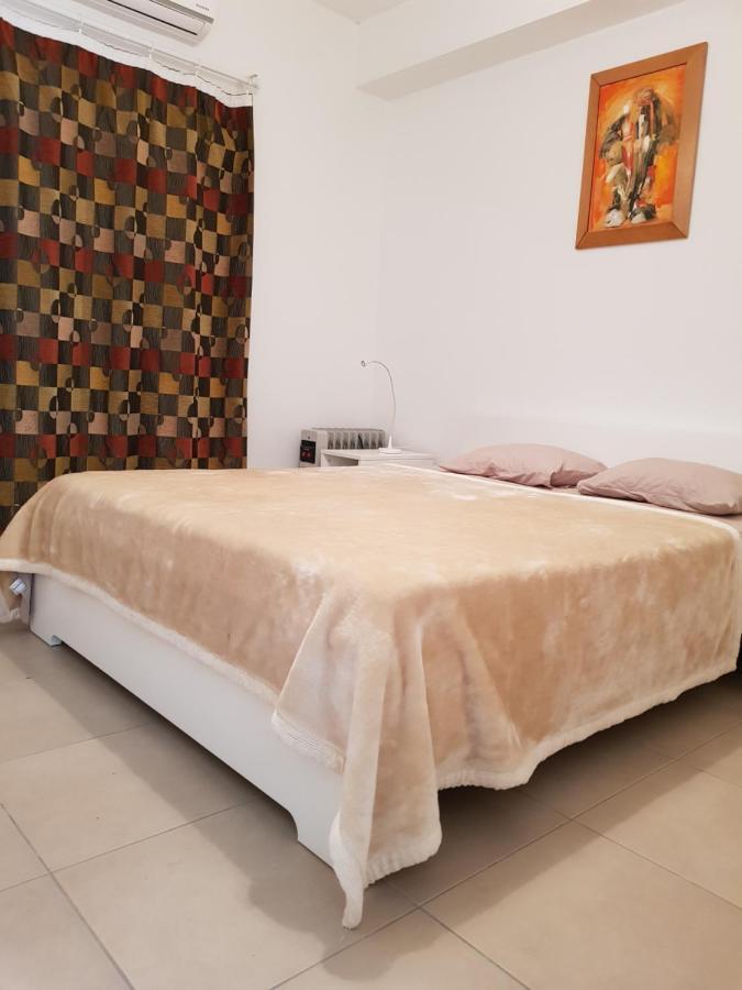 Ariadne Apt 103 -300M From Lighthouse Beach 파포스 외부 사진