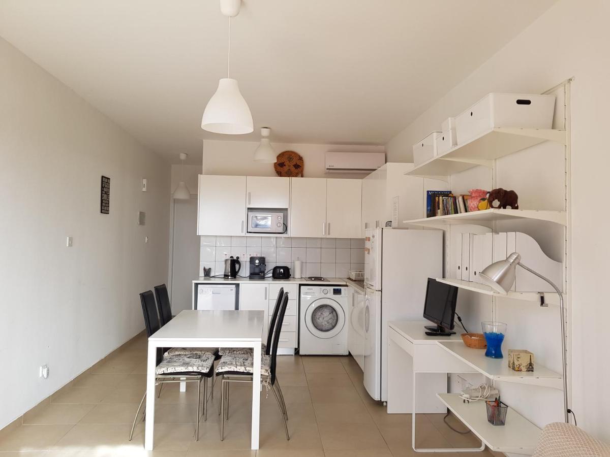 Ariadne Apt 103 -300M From Lighthouse Beach 파포스 외부 사진